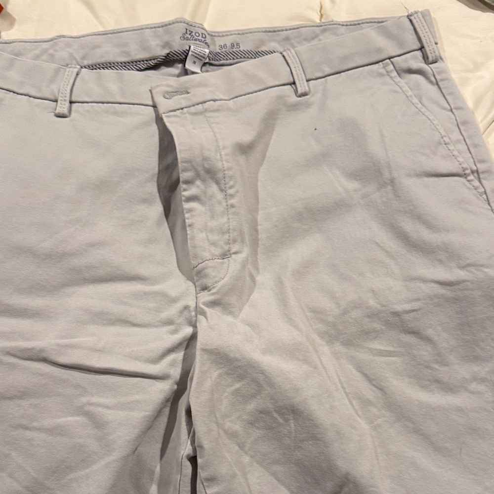 Men's Gray shorts